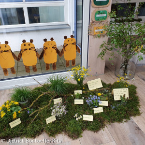 Sendung mit der Maus an der Eingangsglastür